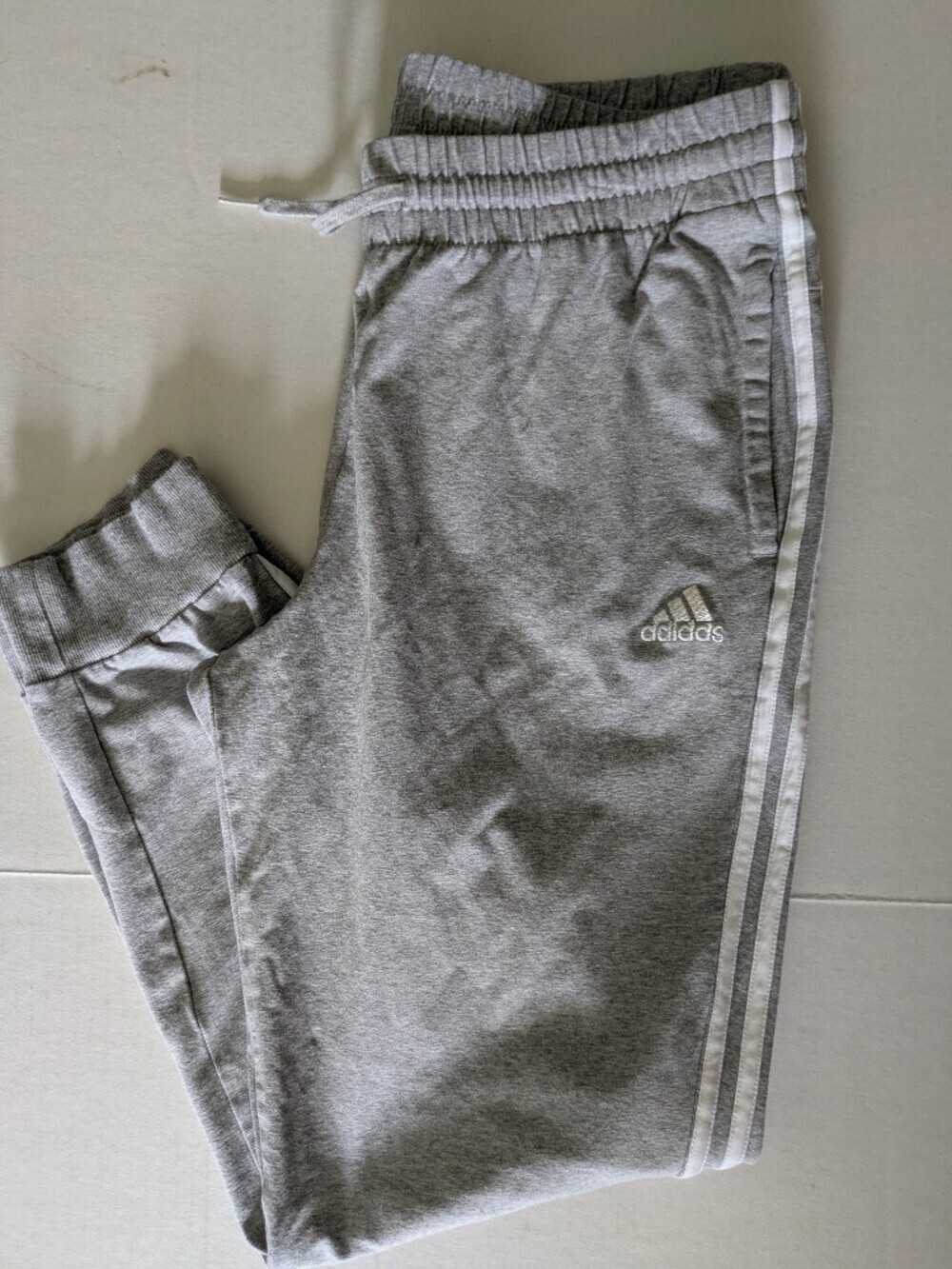 Adidas Women's 3-Stripe Size XL Gray And White